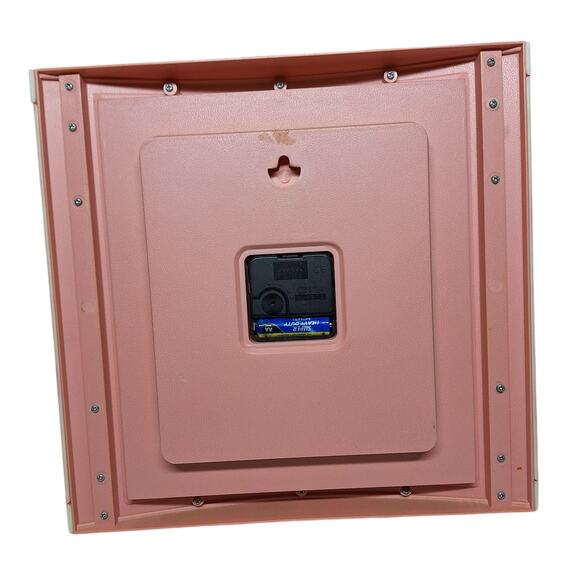 Hello Kitty Y2K vintage RARE 2005 Sanrio pink wall clock square plastic kawaii - Picture 4 of 4